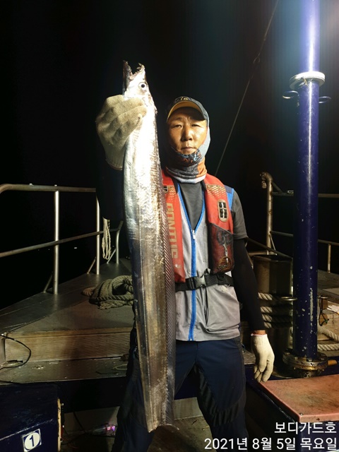 2021. 08. 04 ★젊은선장 "심선장" [보디가드호] 왕갈치 조황입니다