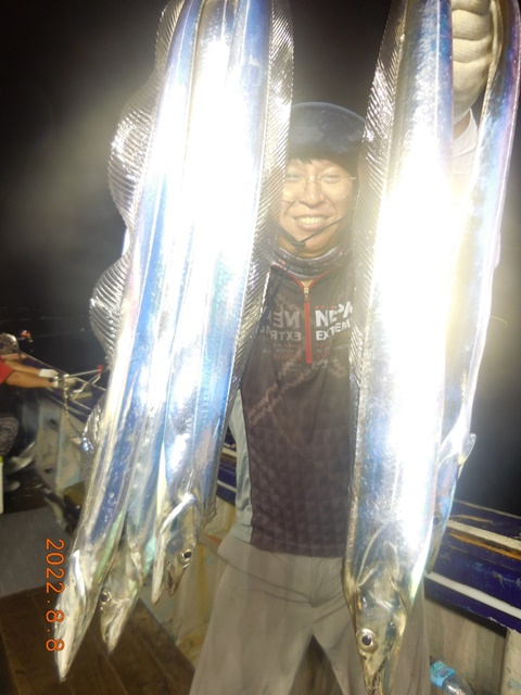 2022. 08. 07 ★젊은선장 "심선장" 진도권 왕갈치 조황입니다. <<자리여유>>